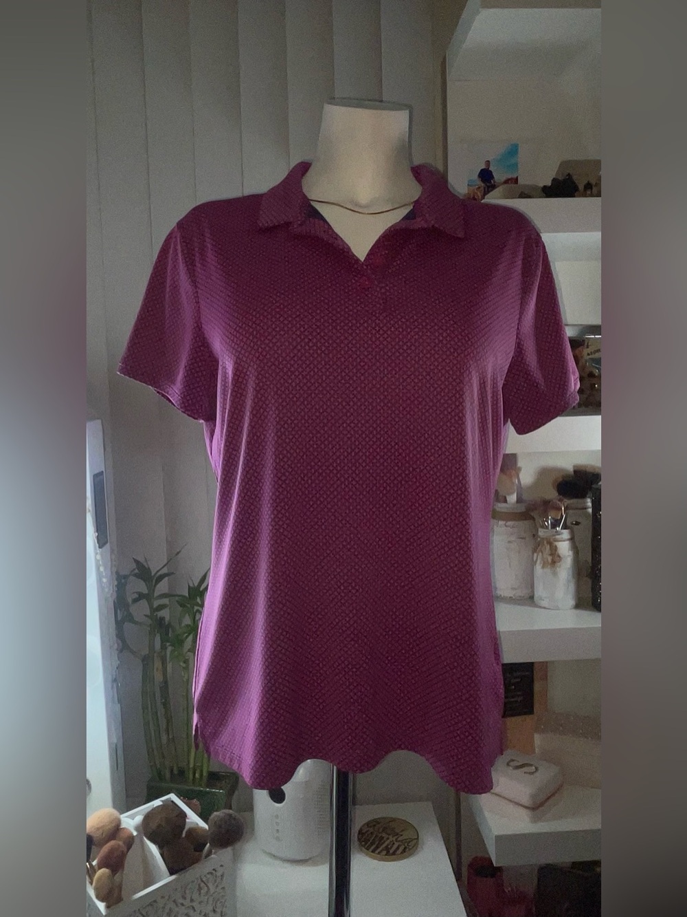 Nike for men or women beautiful fit size large Nike